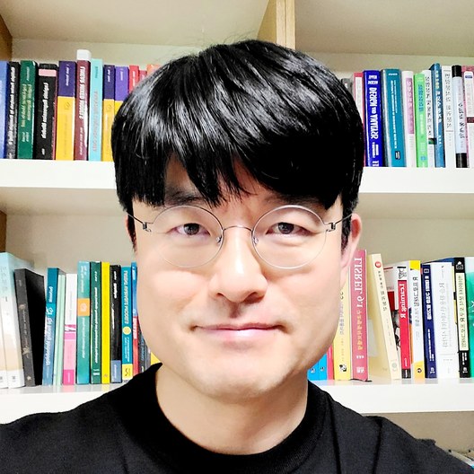 Portrait of Prof. Moongee Jeon